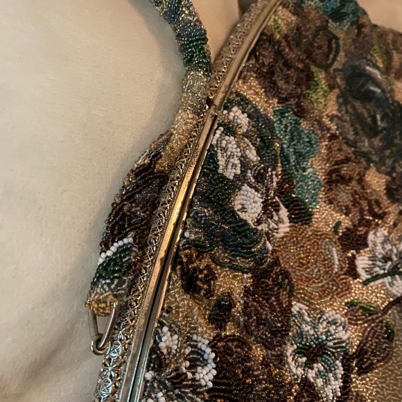 Beautiful beaded flower design Italian Clutch - Picture 4 of 9